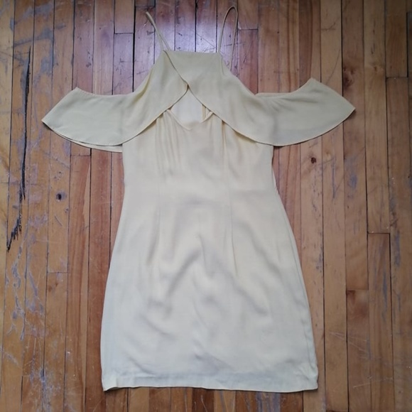 BB Dakota Kaless Yellow Off-the-Shoulder Dress - Picture 4 of 4